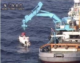 (2)Operation begins to raise mystery ship in E. China Sea